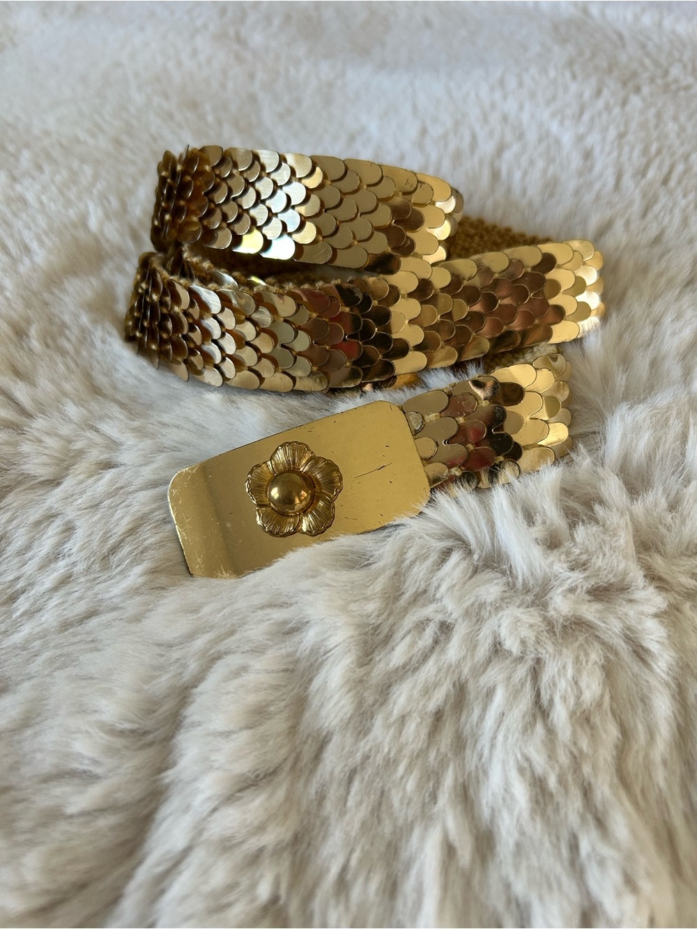 Vintage Gold Sequin Elastic Waist Belt - Women's Accessory